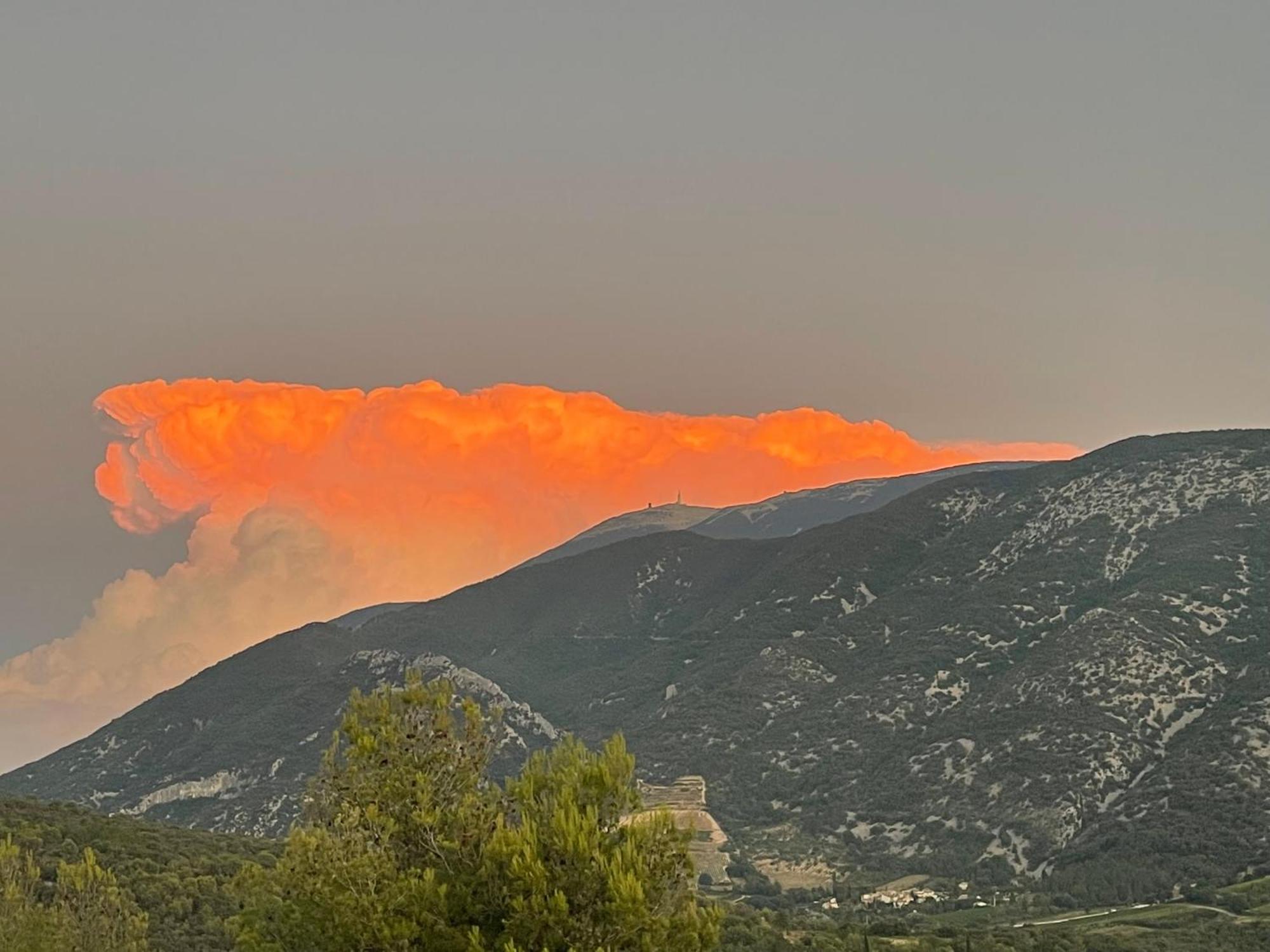 Les Terrasses Du Ventoux Διαμέρισμα Mollans-sur-Ouvèze Εξωτερικό φωτογραφία